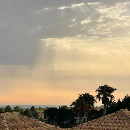 Sunny Terrace & Bbq Apartament