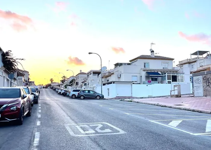 Sunny Terrace & Bbq Apartment Torrevieja